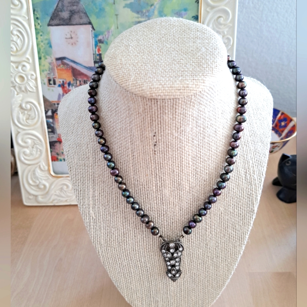 Vintage Cultured Peacock Black Pearl 7 mm & Marcasite Pendant 16" Necklace